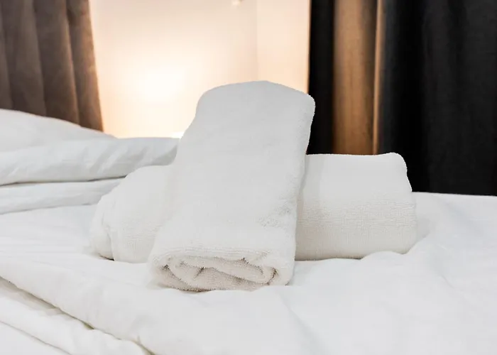 Staywithus , Ground Floor