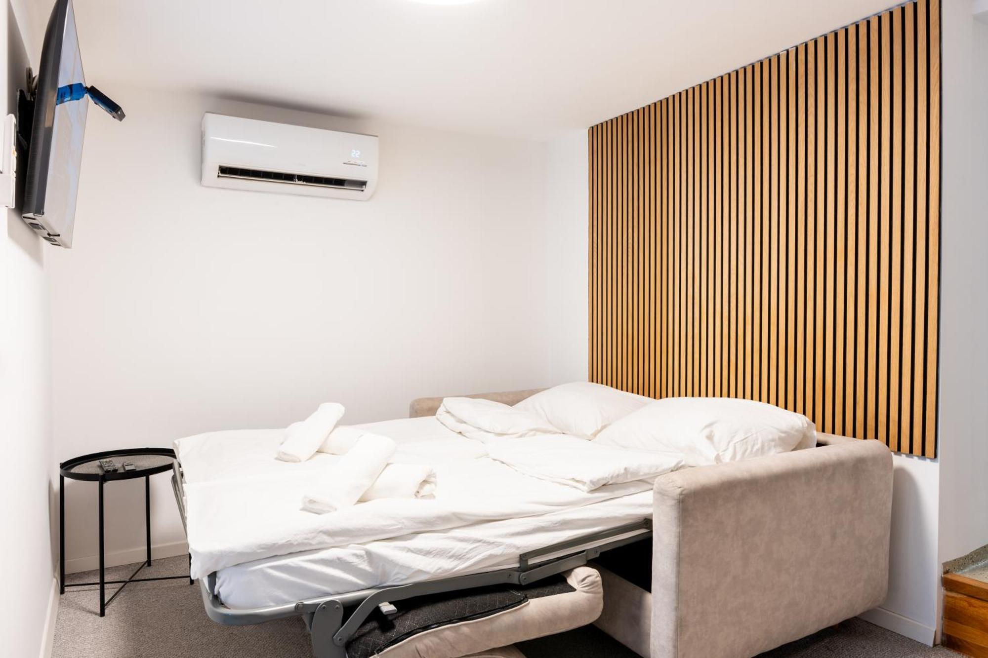 Staywithus , Ground Floor Apartma